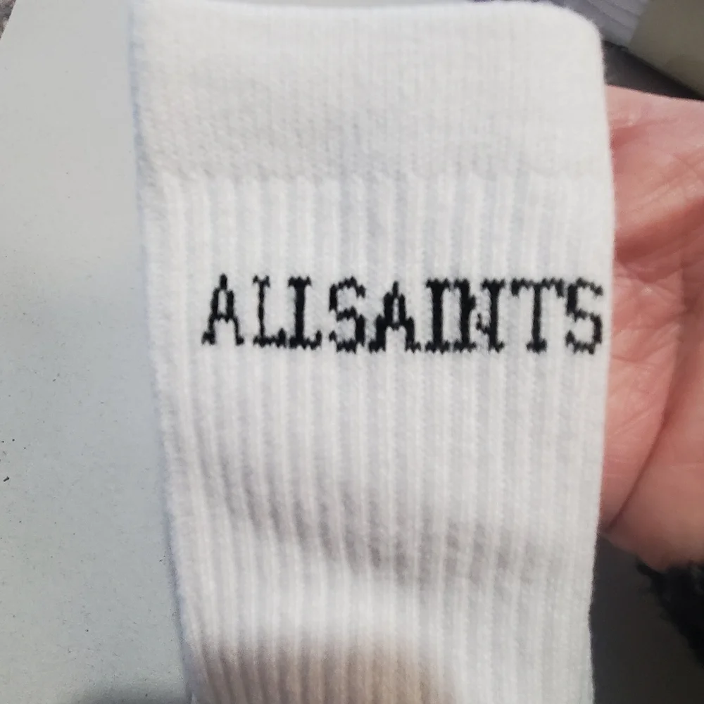 ALL SAINTS CREW SOCKS MEN SIZE 7-13. WHITE NWT 3 PACK